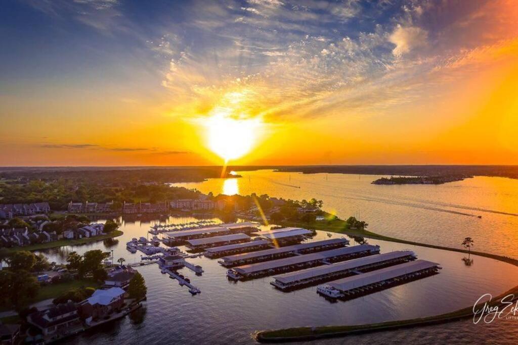 Lakeside Daze! مونتغامري المظهر الخارجي الصورة